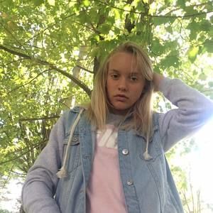 Meet your Posher, Laurence